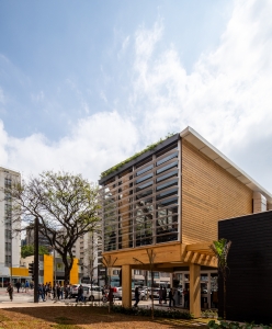 McDonald's located near Paraíso built in mass timber