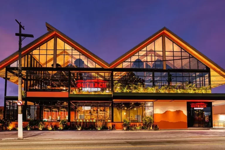 Projeto Outback Heitor Penteado em madeira engenheirada Urbem