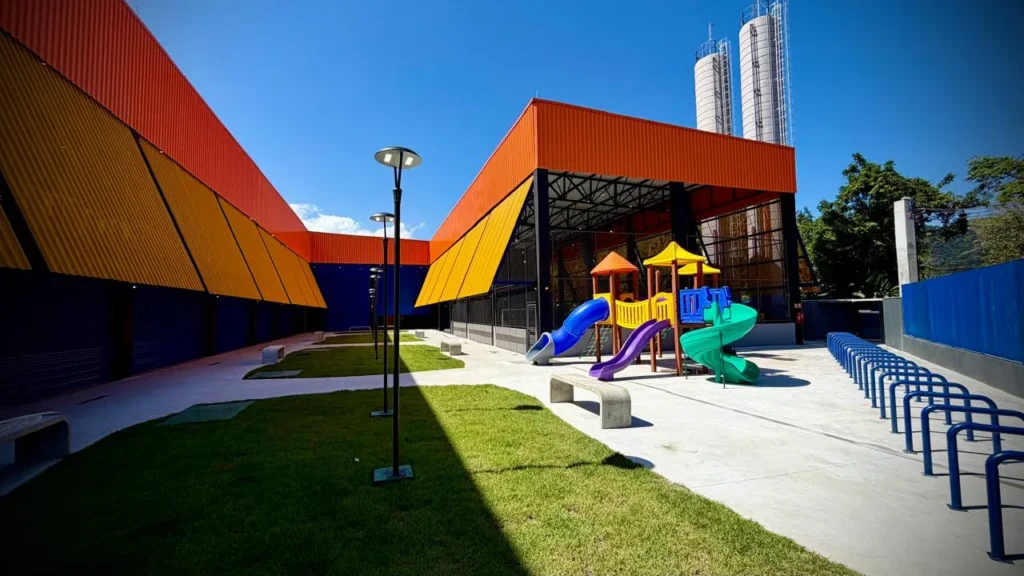 Capa escola nair ribeiro madeira engenheirada clt mlc urbem